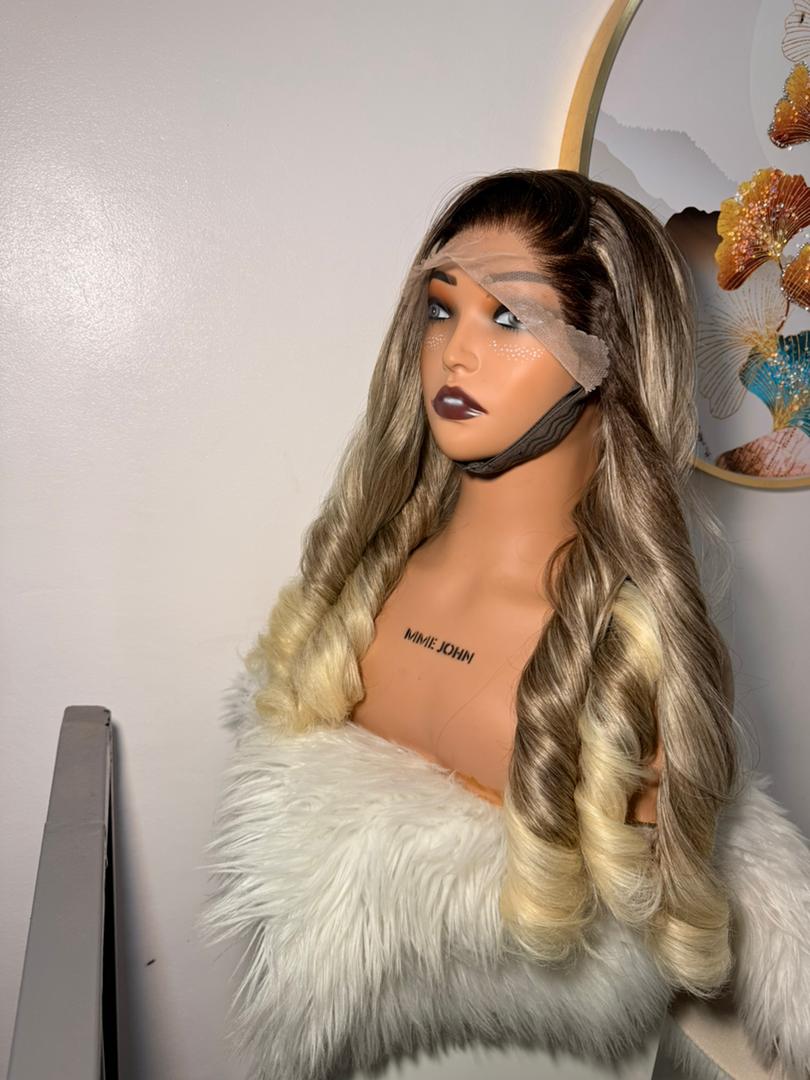 Perruque Synthétique de Lux