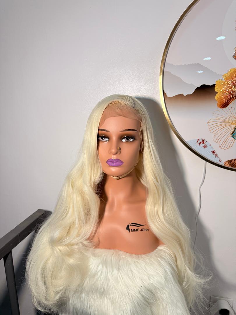 Perruque Synthétique de Lux