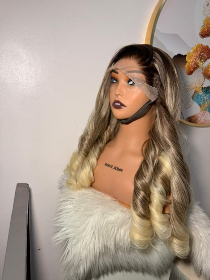 Perruque Synthétique de Lux